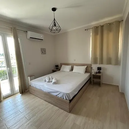 Tasos Cozy House 1 アパート Kalligoni