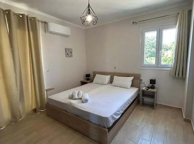 Tasos Cozy 1st Floor Apartment